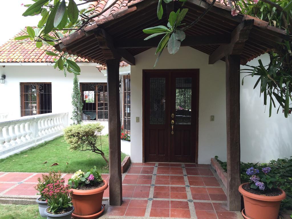 Iguanazu Bed & Breakfast 瓜亚基尔 外观 照片